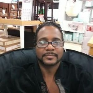 Meet your Posher, Lavelle